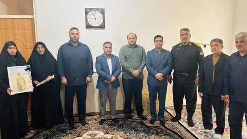 دیدار مدیرکل میراث‌فرهنگی بوشهر با خانواده شهید صالح‌نژاد