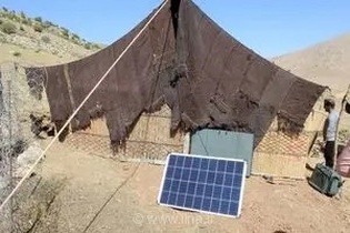 کوچ تاریکی از سیاه‌چادرهای عشایر فارس/ ۶۵۰ سامانه خورشیدی قابل‌حمل به خانوارهای عشایری واگذار شد
