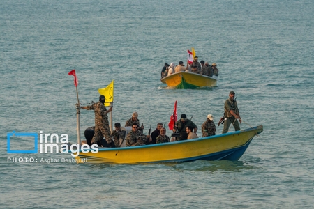 مانور جان‌فدایان ایران در قشم برگزار شد