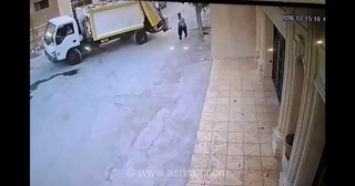 رفتگر ایلامی با جمع‌آوری دقیق زباله‌ها، تصویری امیدبخش خلق کرد