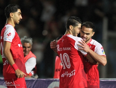 همدلی بازیکنان پرسپولیس با گلزنی اورونوف و پاس گل محبی