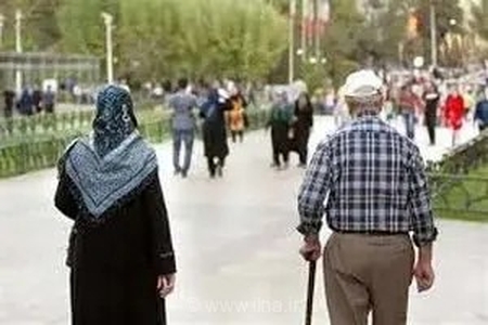 بازنشستگان تامین اجتماعی در انتظار واریز معوقات؛ ارزش ریالی مطالبات در پنج ماه نصف شد؛ دولت پاسخگو نیست؟