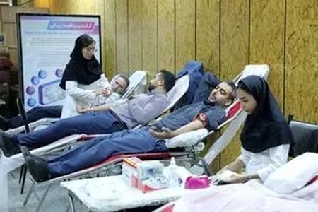 اهدای خون گسترده کارکنان بانک رفاه کارگران در حمایت از بیماران