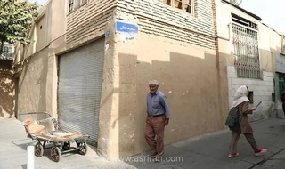 تصویری قدیمی از کوچه سه‌راه دانگی اودلاجان در دوران قاجار