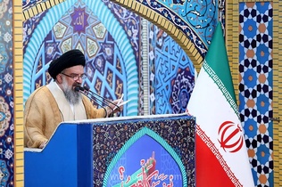 سیداحمد خاتمی در نماز جمعه تهران: دشمن در پی نابودی نظام بود اما ایران به ابرقدرت تبدیل شد
