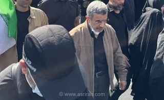 محمود احمدی نژاد در مراسم تشییع (عکس)