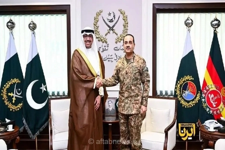 دیدار وزیر دفاع کویت با فرمانده ارتش پاکستان در راولپندی