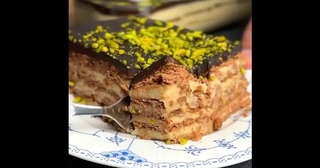 طرز تهیه دسر شیر عسل خانگی؛ یک پیشنهاد خوشمزه و آسان
