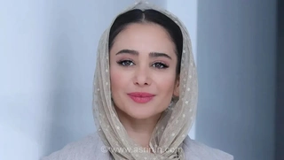 انتشار تصویر جدید الناز حبیبی با استایل هنری و اکسسوری‌های سنتی و هدبند گل‌دار