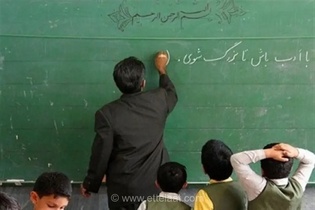معلمان حق‌التدریس آزاد از مهر ماه حقوق ۱۲ ماهه دریافت می‌کنند