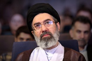 رهبر انقلاب: کلید قوی‌تر شدن ایران، مرزشکنی علمی است