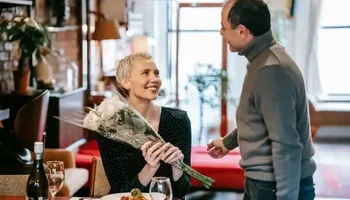 ترمیم رابطه در میانسالی: چرا زوج‌های بالای ۴۰ سال به بازسازی نیاز دارند؟