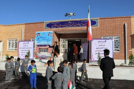 افتتاح دبستان شهدای بانک رفاه در کرمان با حضور رئیس جمهور