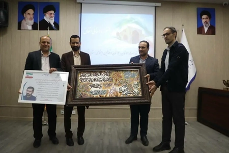 تجلیل از سمن‌های منتخب قزوین در جشنواره اتفاق ۵