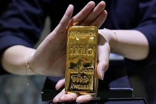 عقب‌نشینی قیمت طلا در بازارهای جهانی؛ تاثیر افزایش بازده اوراق خزانه آمریکا بر بهای فلز زرد