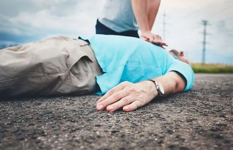 آموزش احیای قلبی به دانش‌آموزان دبیرستانی در سراسر کشور