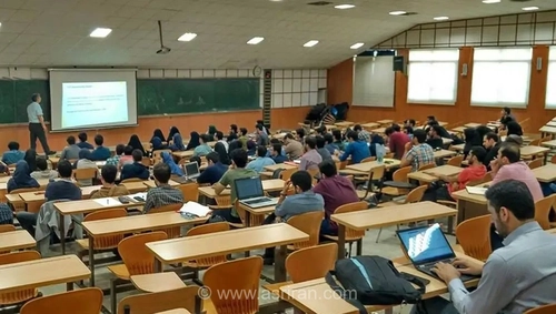 آموزش حضوری در دانشگاه‌ها از نیمسال آینده؛ جزئیات ابلاغیه وزارت علوم