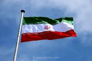 نصب پرچم ایران در خیابان‌های بنگلادش