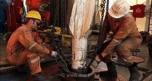 اعتراض کارگران ملی حفاری به استانداردهای دوگانه تبدیل وضعیت