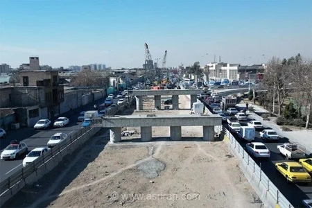 پیشرفت ۲۲ درصدی پروژه پل جدید بزرگراه بعثت؛ جمع‌آوری پل قدیمی آغاز شد