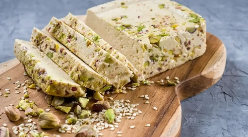 طرز تهیه حلوا شکری خانگی با ۳ ماده اولیه