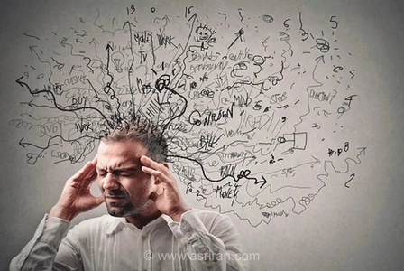 چرا افکار منفی آزاردهنده هستند و چگونه با آن‌ها مقابله کنیم؟