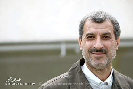 واکنش مایلی کهن به کنایه‌های عزیزی: خداداد را می‌شناسم!