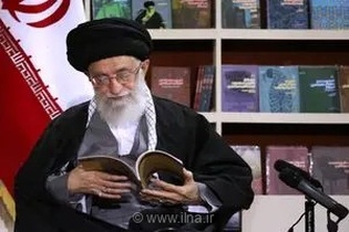 آشنایی با گنجینه‌های ادبی در شبکه امید؛ معرفی کتاب‌های مورد تأکید رهبر انقلاب در برنامه «دوست خوب رهبر»