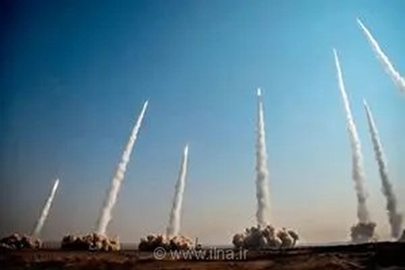 عملیات موفقیت‌آمیز نیروی هوافضای سپاه؛ انهدام آشیانه‌های پهپادی و مخازن سوخت پایگاه آمریکایی علی‌السالم در کویت