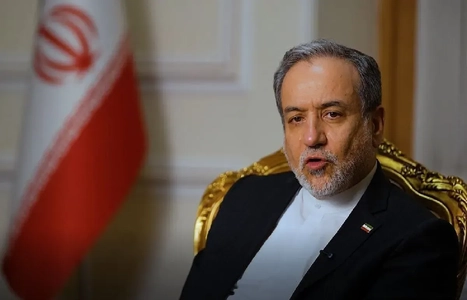عراقچی: مسیر‌ها و اداره تنگه هرمز تغییر می‌کند