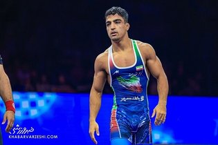 نفس‌گیر تا ثانیه آخر؛ جوان با شکست کشتی‌گیر آمریکایی به نیمه‌نهایی رسید