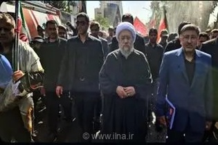 حضور آیت‌الله آملی لاریجانی در مراسم تشییع رهبر شهید انقلاب و خانواده ایشان
