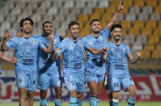 واکنش تند باشگاه چادرملو به حضور شائبه‌برانگیز گل‌گهر در آسیا با انتشار پوستری کنایه‌آمیز