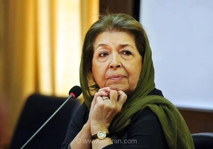 لیلی گلستان: فروغ فرخزاد سه بار اقدام به خودکشی کرد و هر بار مادرش او را نجات داد