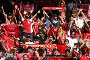 هجوم تماشاگران به نقش جهان؛ دربی استقلال و پرسپولیس در آستانه تکمیل ظرفیت