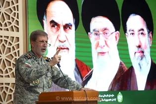 واکنش تند فرمانده ارتش به اظهارات ترامپ درباره تنگه هرمز