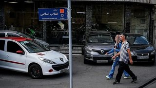 آشفتگی در بازار خودرو: افزایش قیمت دنا پلاس و کاهش قیمت کیا K5