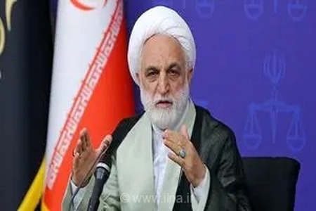 محسنی‌اژه‌ای در قم تأکید کرد: تکریم ارباب‌رجوع و رسیدگی سریع و عادلانه به پرونده‌ها حق مسلم مردم است