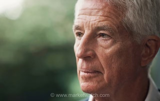 بحران خانوادگی: برادر سرطانی و پدر ۹۴ ساله؛ بار مسئولیت بر دوش کیست؟