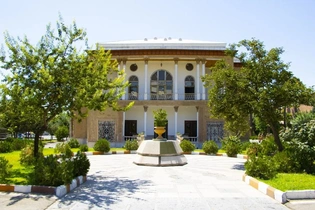 وزیر دربار در چنگ پرستوی استالین/ ساختمانی که به مالکش وفا نکرد