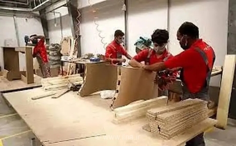 ۳ ماه حقوق معوق کارگران کیش چوب/ نگرانی از وضعیت ادامه فعالیت