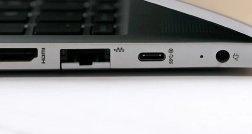 نماد D کنار پورت USB-C: قابلیت DisplayPort Alt Mode