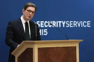 ادعای رئیس MI5: ایران به دنبال هدف قرار دادن مراکز نظامی انگلیس