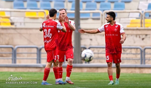 دنیل گرا در فهرست پرسپولیس مقابل خیبر نیست؛ عدم اعتقاد تارتار به مدافع مجارستانی؟