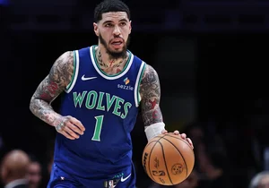 ستاره NBA، لاملو بال، آپارتمان لوکس ۲.۶ میلیون دلاری خود در شارلوت را پس از ترک تیم هورنز برای فروش گذاشته است