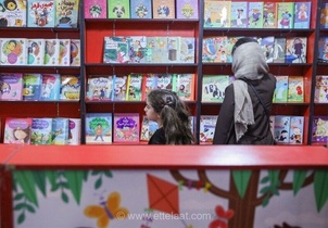 سلطه ترجمه بر قفسه‌های کتاب کودک؛ چرا آثار تألیفی ایرانی از بازار پرفروش‌ها عقب مانده‌اند؟