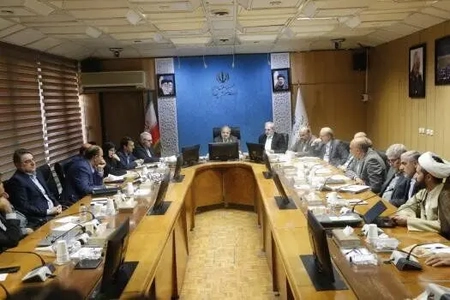 تأکید وزیر آموزش و پرورش بر پرداخت مطالبات فرهنگیان و برنامه‌ریزی برای مراسم ۱۳ آبان