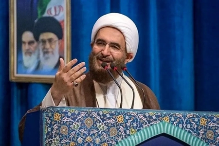 امام جمعه تهران: مذاکره و تفاهم سوخت و از دور خارج شد/ تنگه هرمز بهترین وسیله برای انتقام است