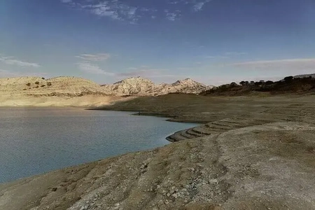 کاهش تخصیص آب سد چغاخور و مدیریت مصرف برای عبور از فصل زراعی