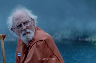 بررسی فیلم «Northbound»: بازی درخشان بروس درن در یک فیلم جاده‌ای با رویکردی صمیمی